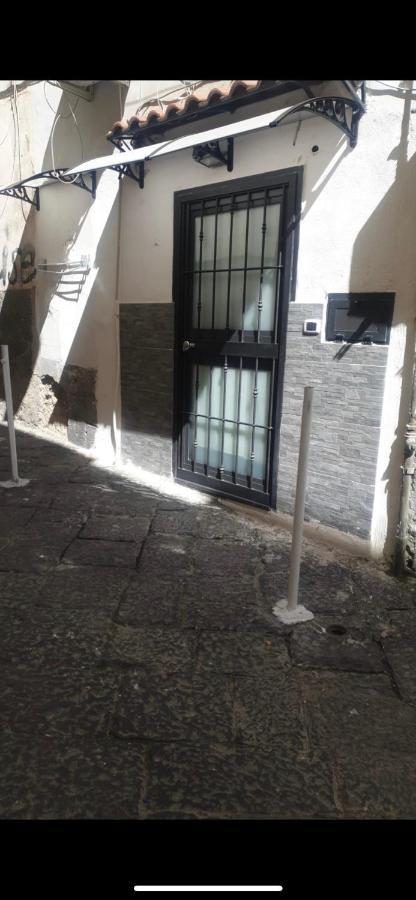 House Della Grotta Apartment Наполи Екстериор снимка