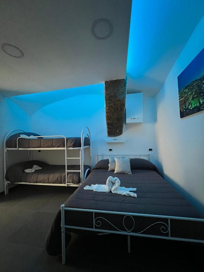 House Della Grotta Apartment Наполи Екстериор снимка
